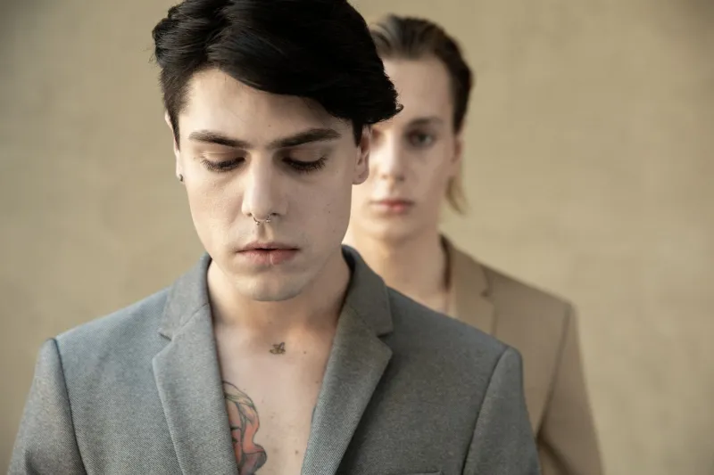 The Chromatic Discipline: Why the Most Commanding Wardrobes Speak in Whispers